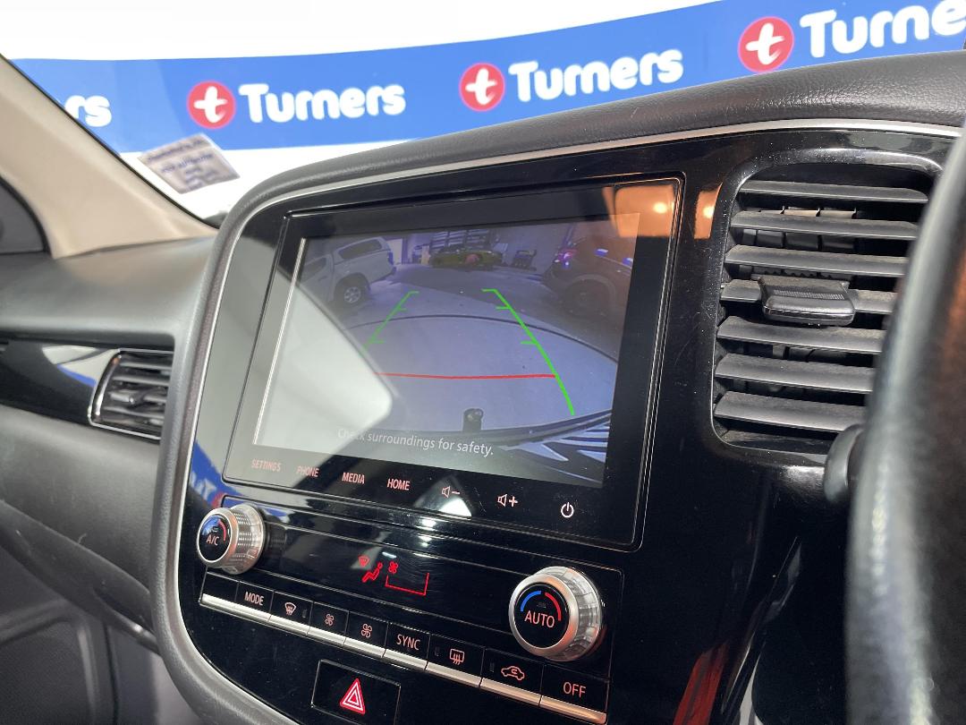 Photo '34' of Mitsubishi Outlander