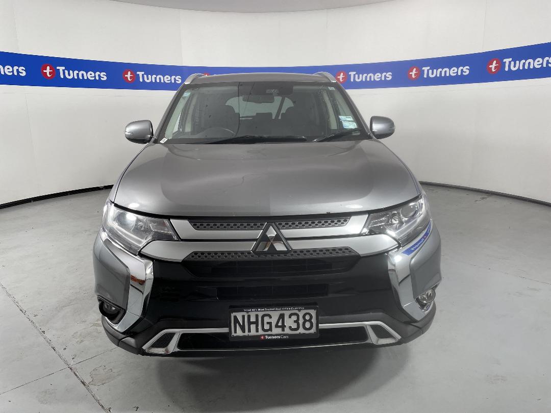 Photo '2' of Mitsubishi Outlander