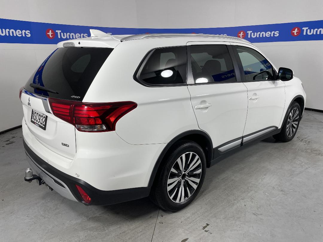 Photo '7' of Mitsubishi Outlander Photo '7' of Mitsubishi Outlander