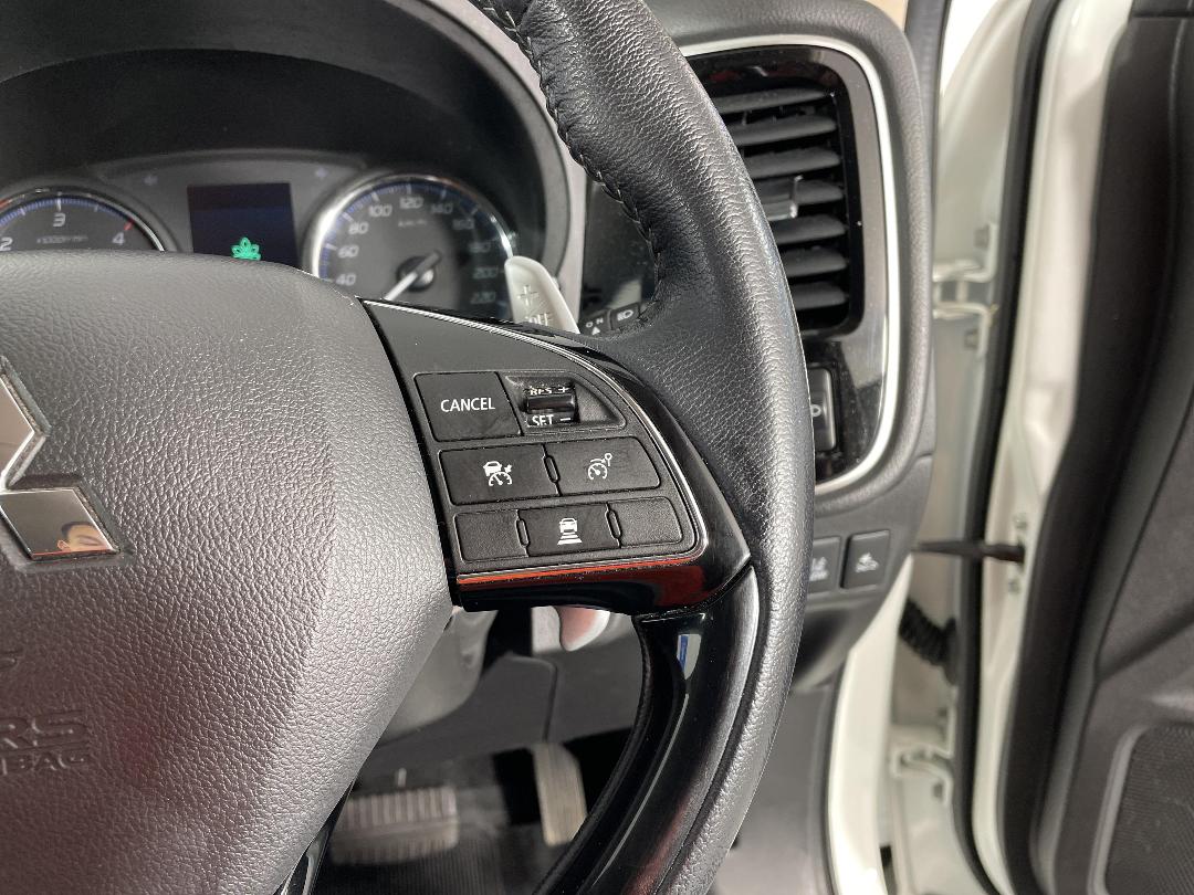 Photo '29' of Mitsubishi Outlander Photo '29' of Mitsubishi Outlander