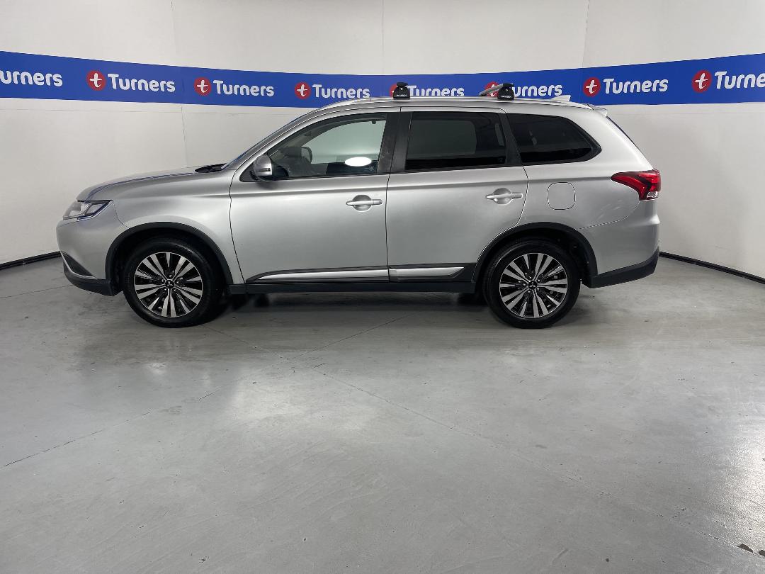 Photo '24' of Mitsubishi Outlander Photo '24' of Mitsubishi Outlander