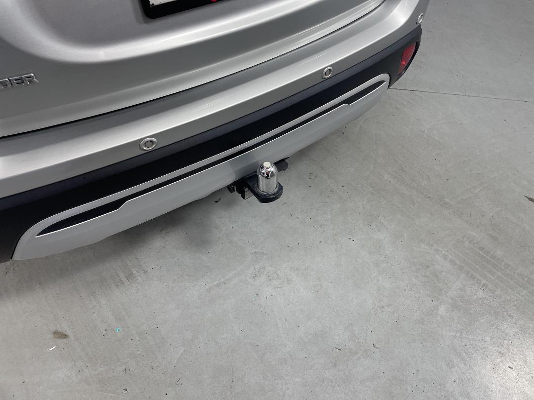 Photo '25' of Mitsubishi Outlander Photo '25' of Mitsubishi Outlander