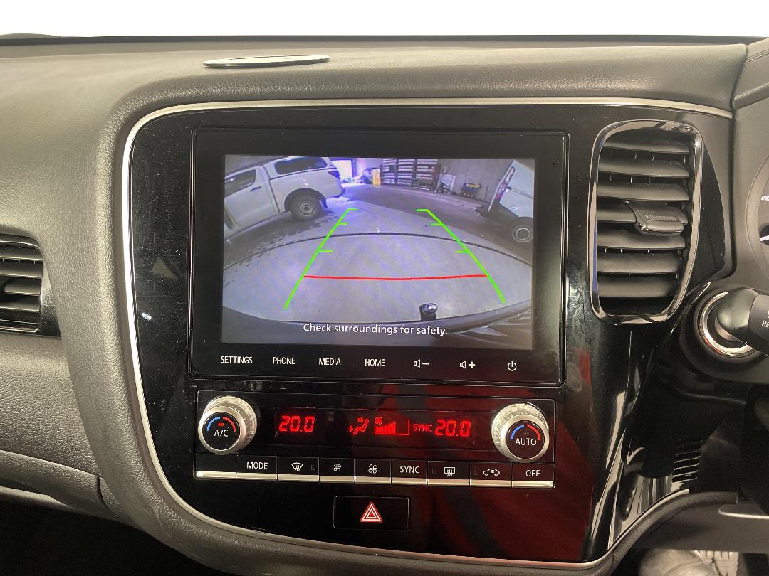 Photo '29' of Mitsubishi Outlander Photo '29' of Mitsubishi Outlander