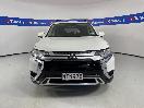Thumbnail '2' of Mitsubishi Outlander