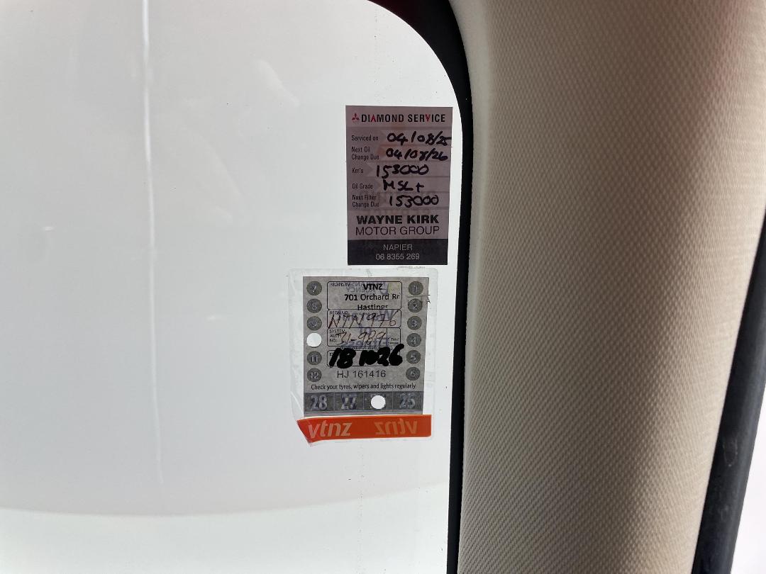 Photo '24' of Mitsubishi Outlander Photo '24' of Mitsubishi Outlander