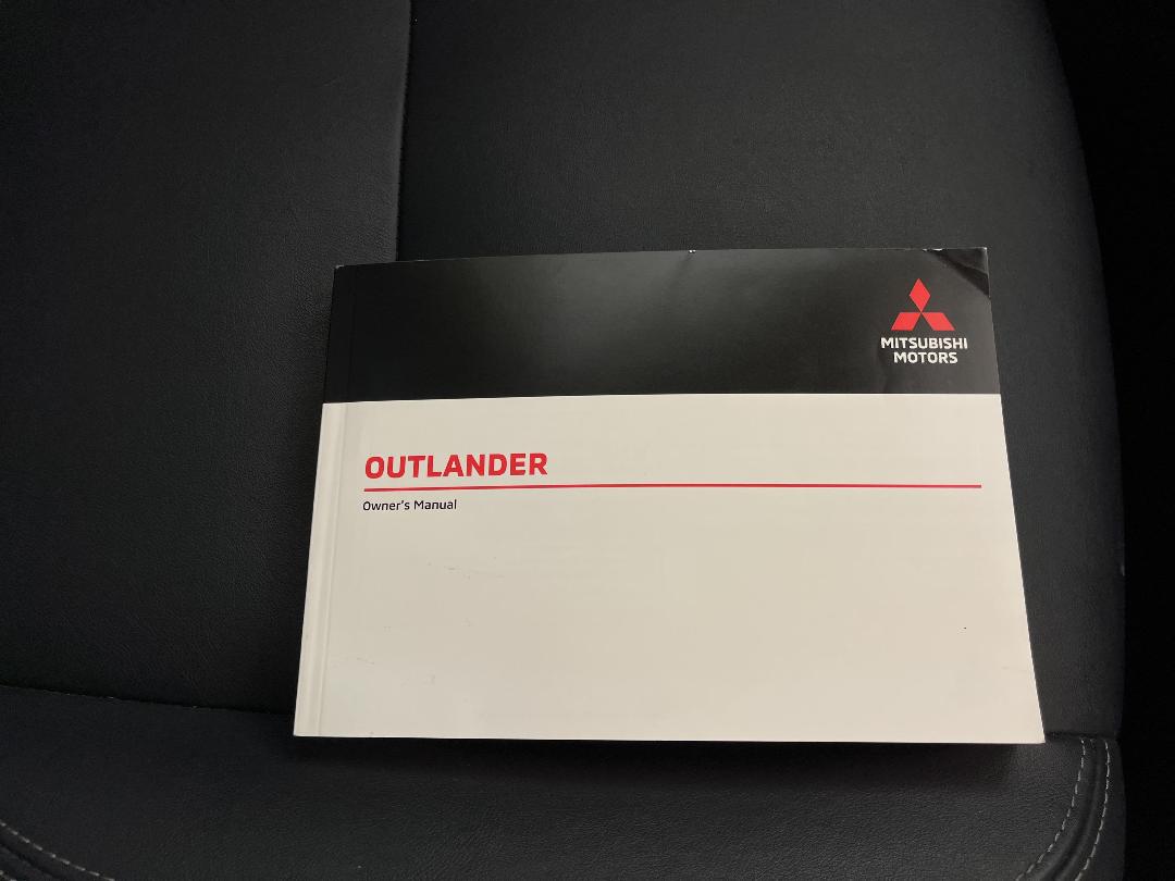 Photo '26' of Mitsubishi Outlander