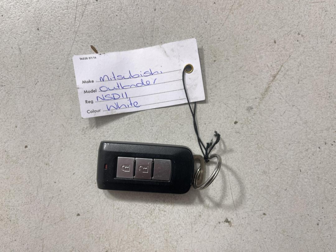 Photo '22' of Mitsubishi Outlander