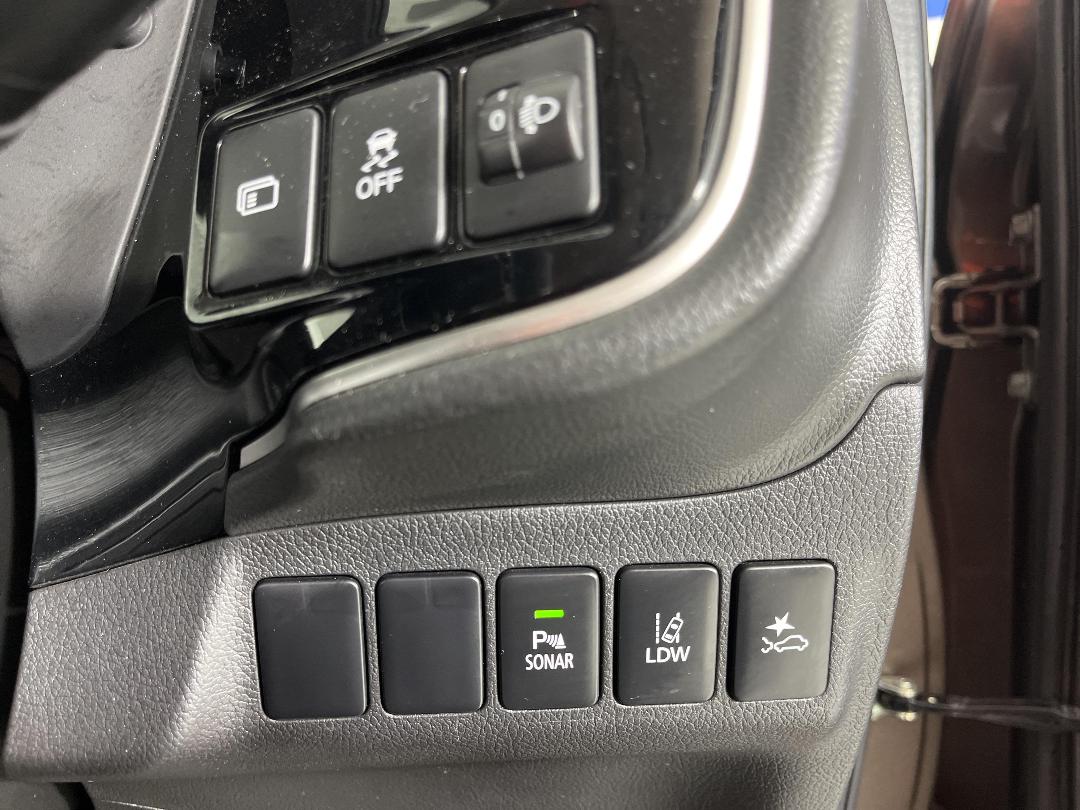 Photo '25' of Mitsubishi Outlander