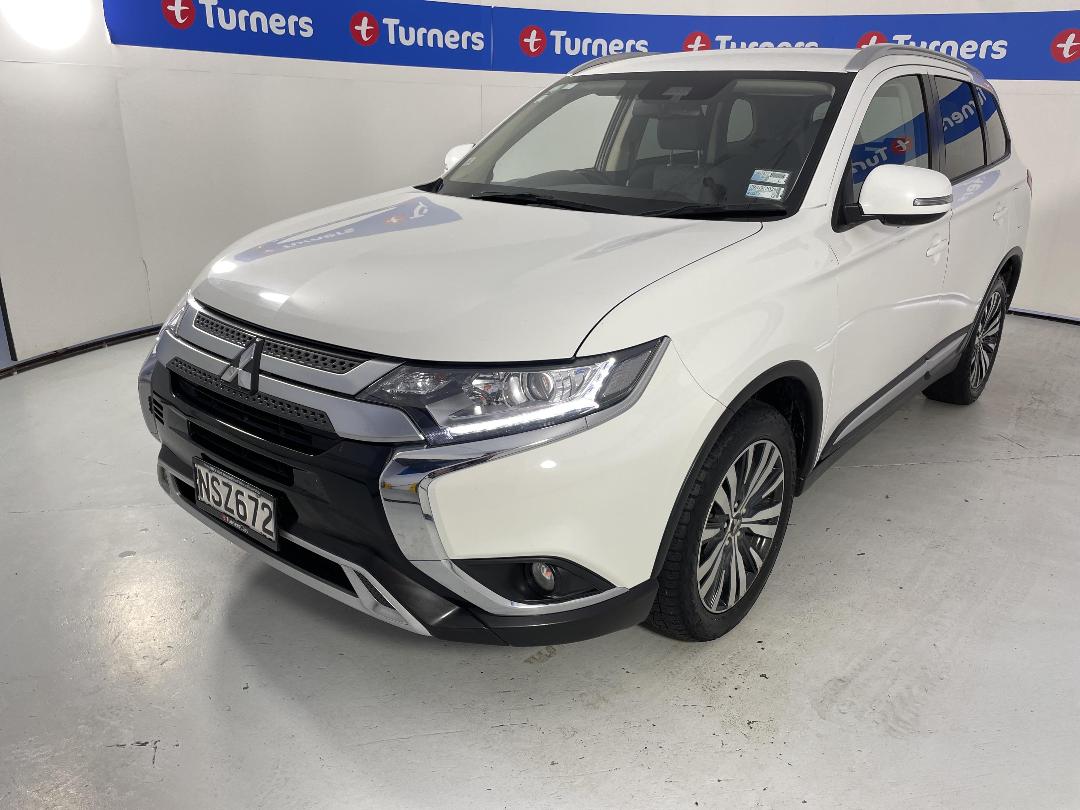 Photo '4' of Mitsubishi Outlander