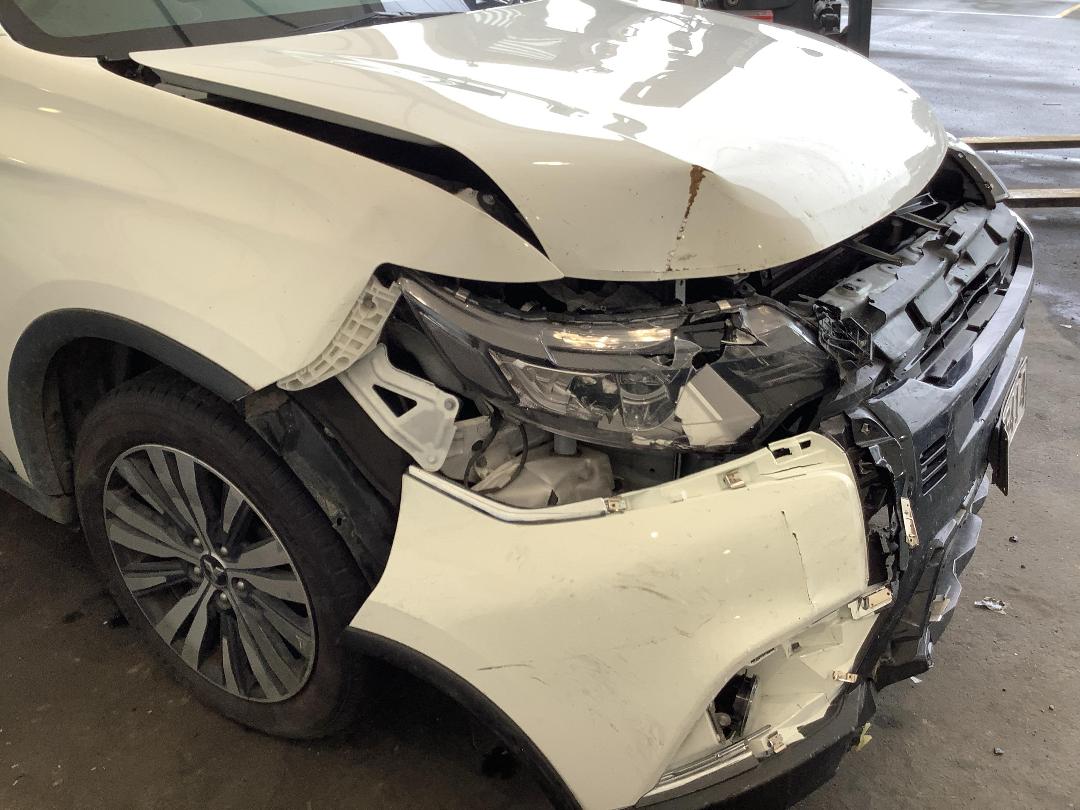 Photo '4' of Mitsubishi Outlander XLS Photo '4' of Mitsubishi Outlander XLS