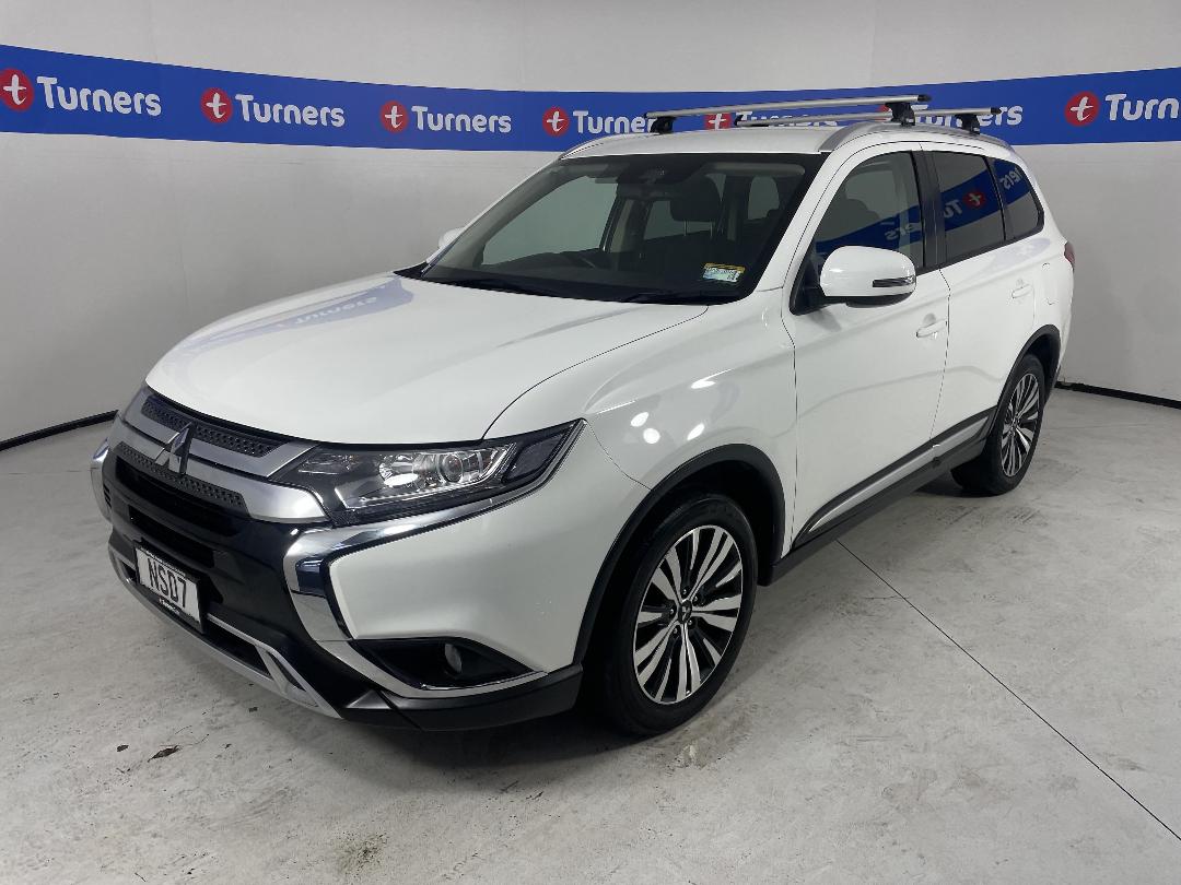 Photo '4' of Mitsubishi Outlander