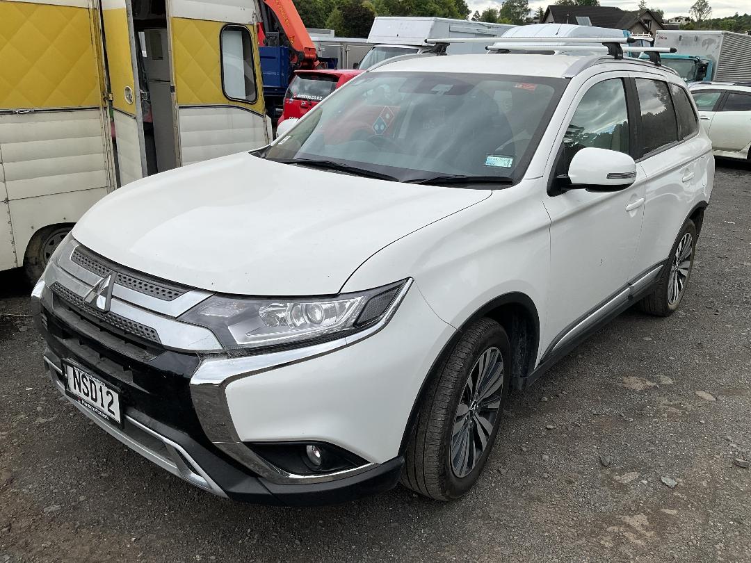 Photo '4' of Mitsubishi Outlander XLS Photo '4' of Mitsubishi Outlander XLS