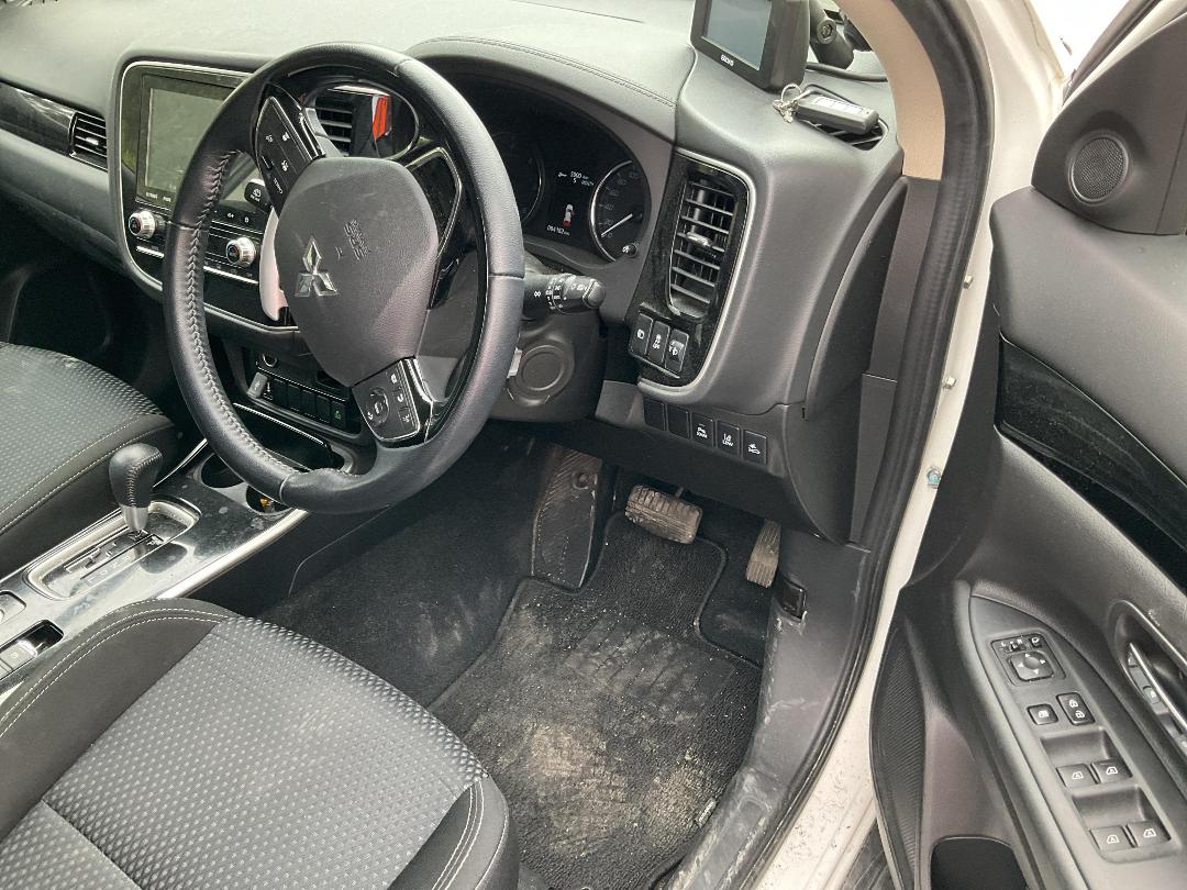 Photo '10' of Mitsubishi Outlander XLS Photo '10' of Mitsubishi Outlander XLS