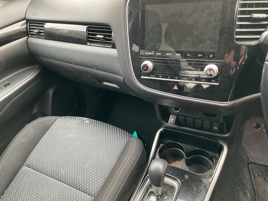 Photo '12' of Mitsubishi Outlander XLS Photo '12' of Mitsubishi Outlander XLS