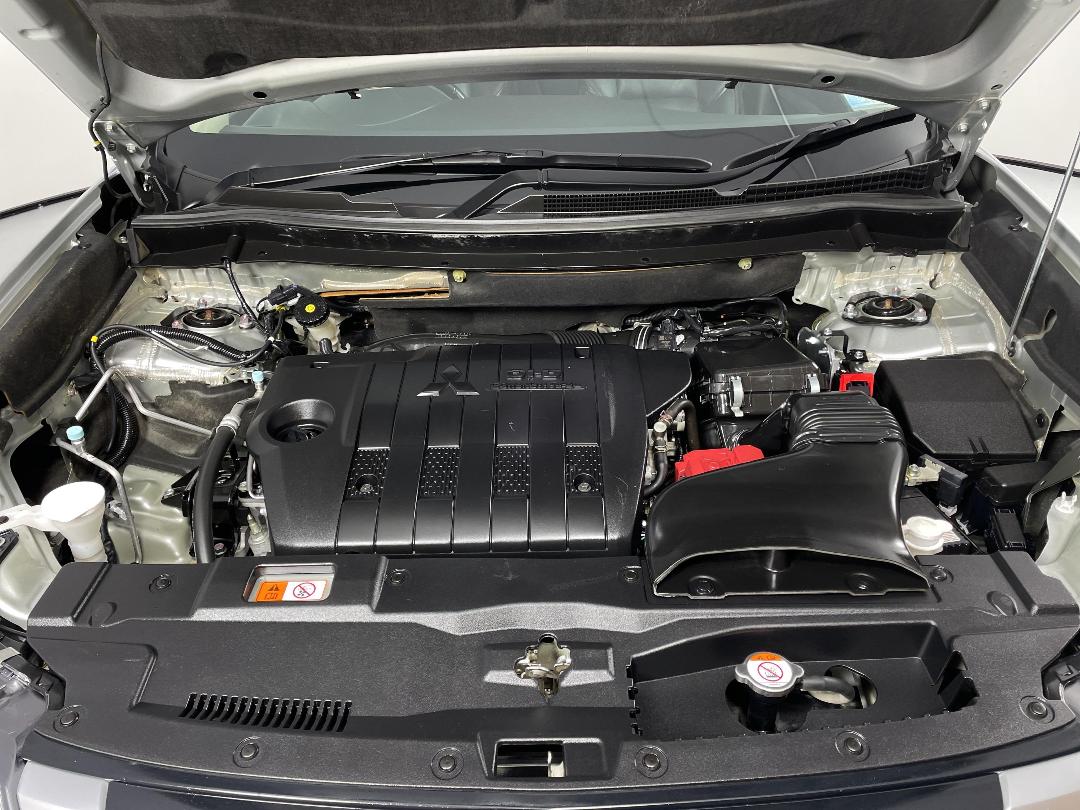 Photo '13' of Mitsubishi Outlander Photo '13' of Mitsubishi Outlander