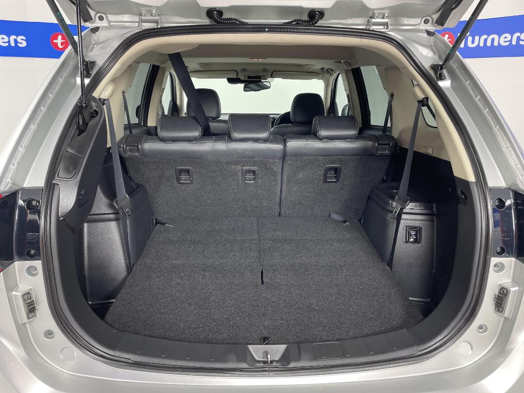 Photo '14' of Mitsubishi Outlander Photo '14' of Mitsubishi Outlander