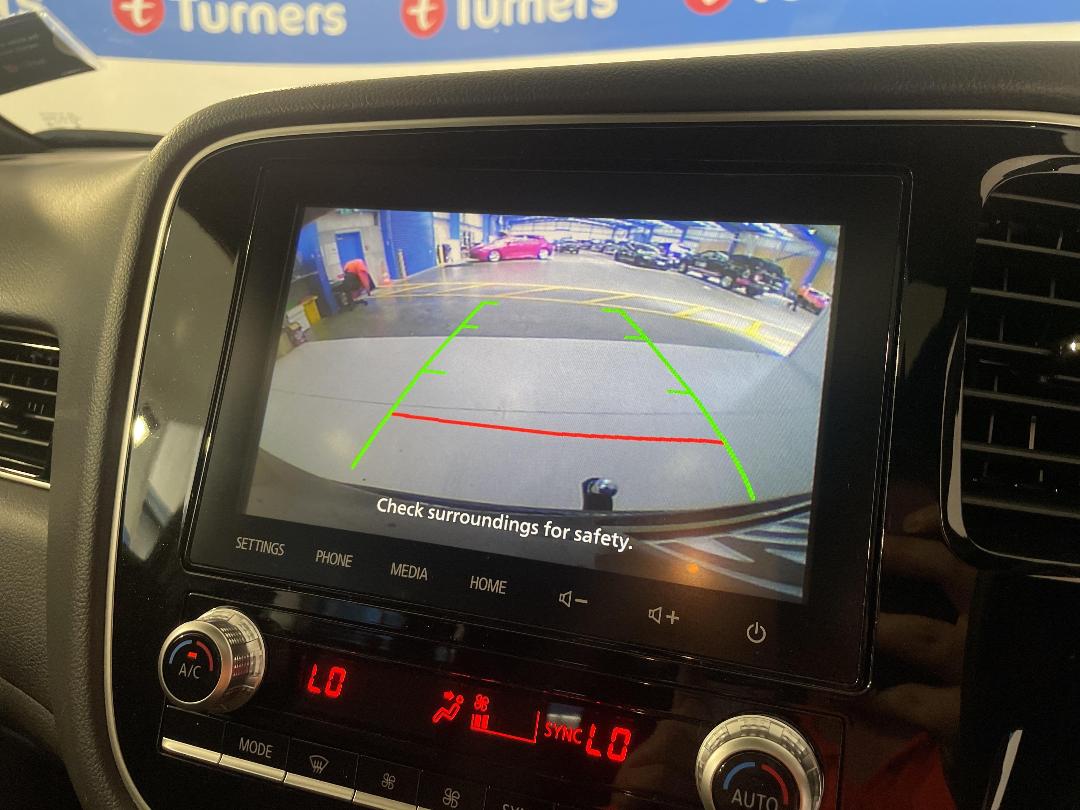 Photo '31' of Mitsubishi Outlander Photo '31' of Mitsubishi Outlander