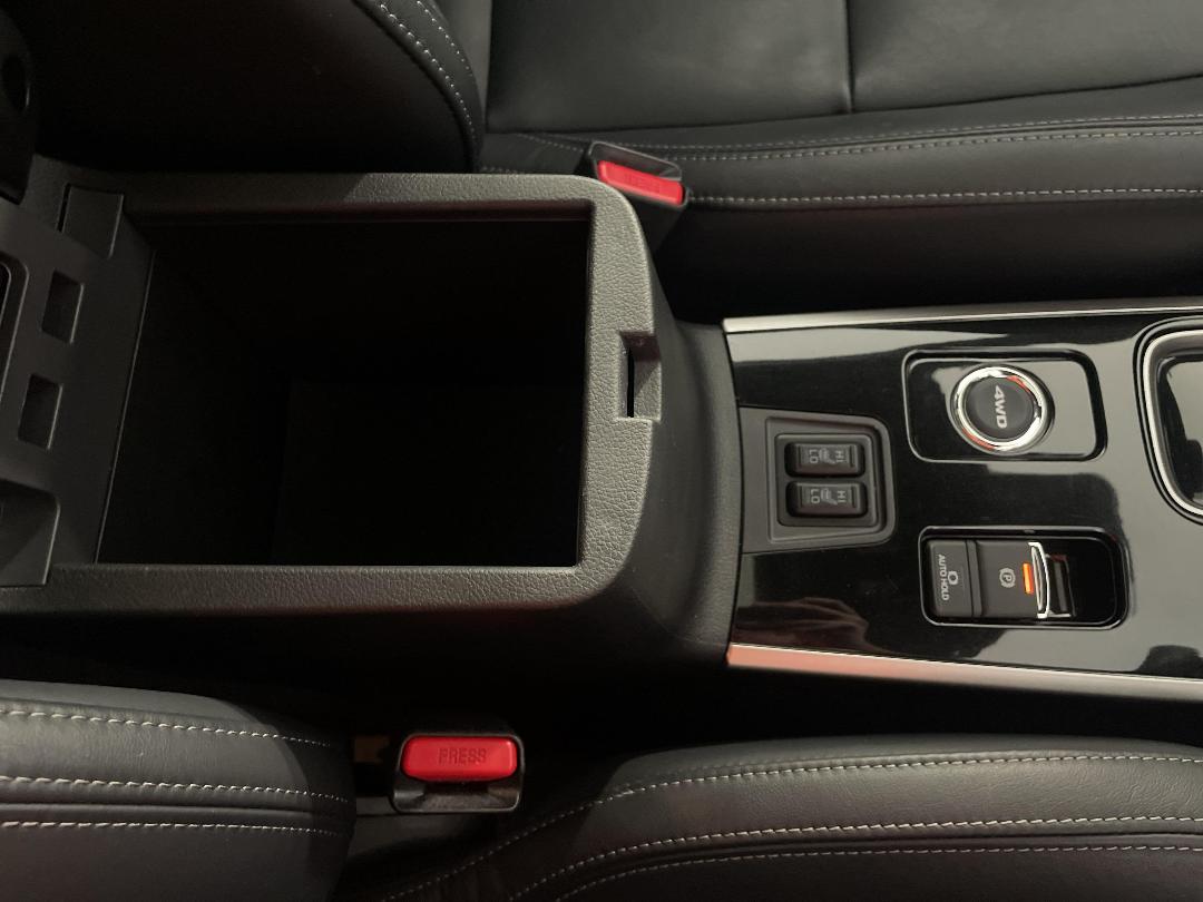 Photo '35' of Mitsubishi Outlander Photo '35' of Mitsubishi Outlander