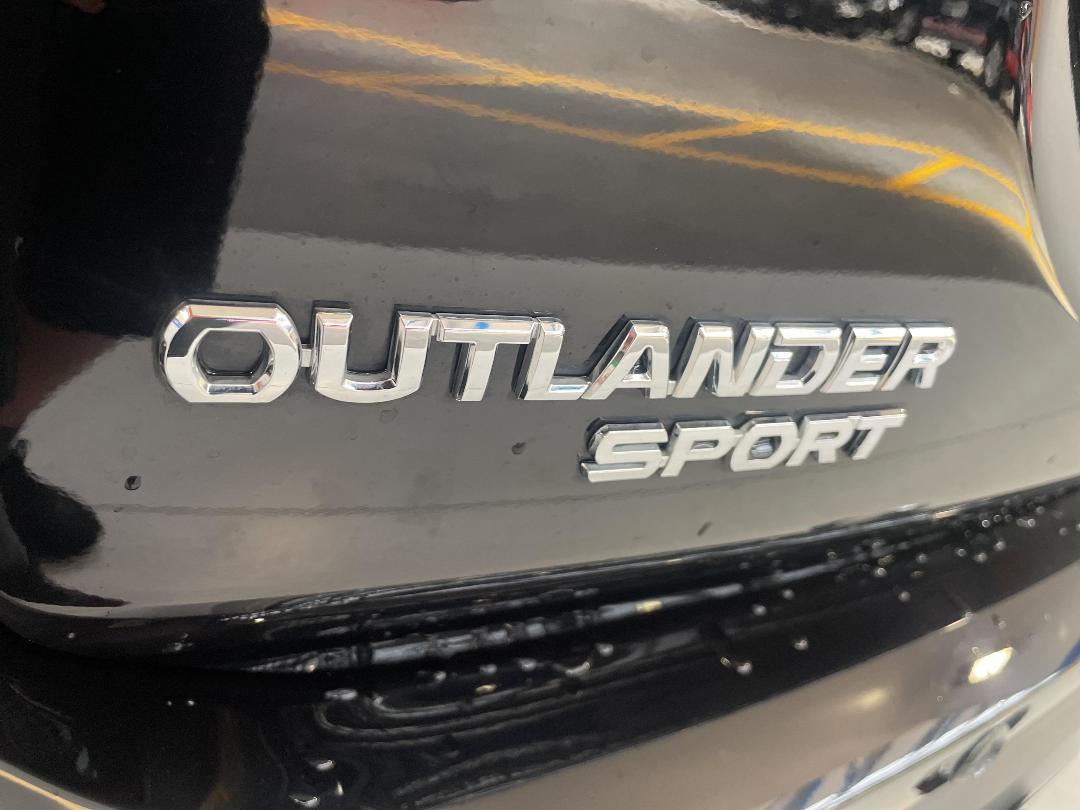 Photo '38' of Mitsubishi Outlander Photo '38' of Mitsubishi Outlander