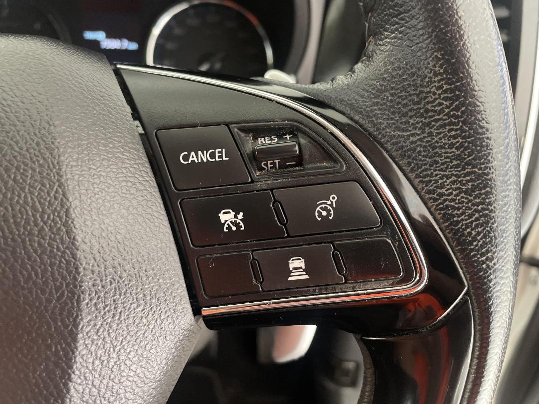 Photo '27' of Mitsubishi Outlander