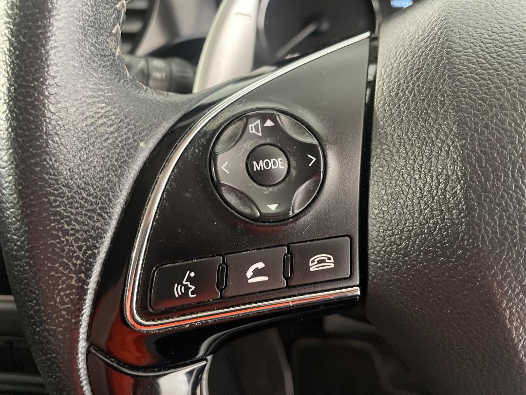 Photo '28' of Mitsubishi Outlander