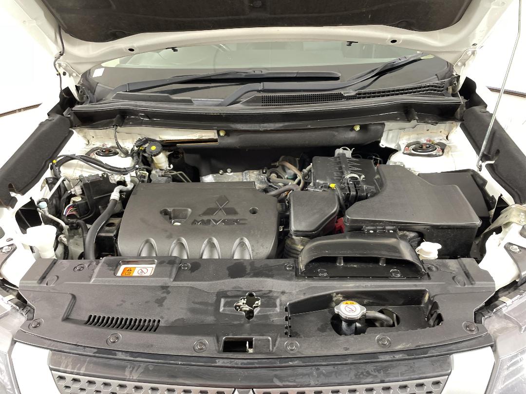 Photo '13' of Mitsubishi Outlander Photo '13' of Mitsubishi Outlander