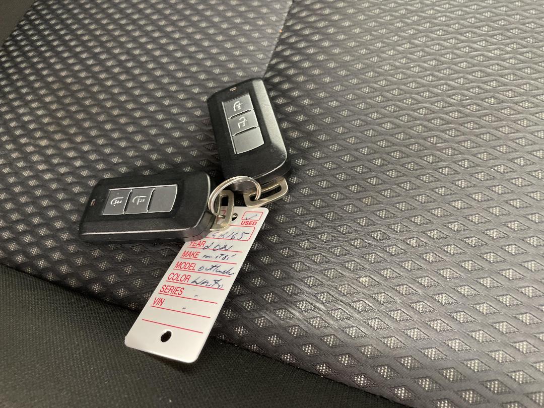 Photo '22' of Mitsubishi Outlander Photo '22' of Mitsubishi Outlander