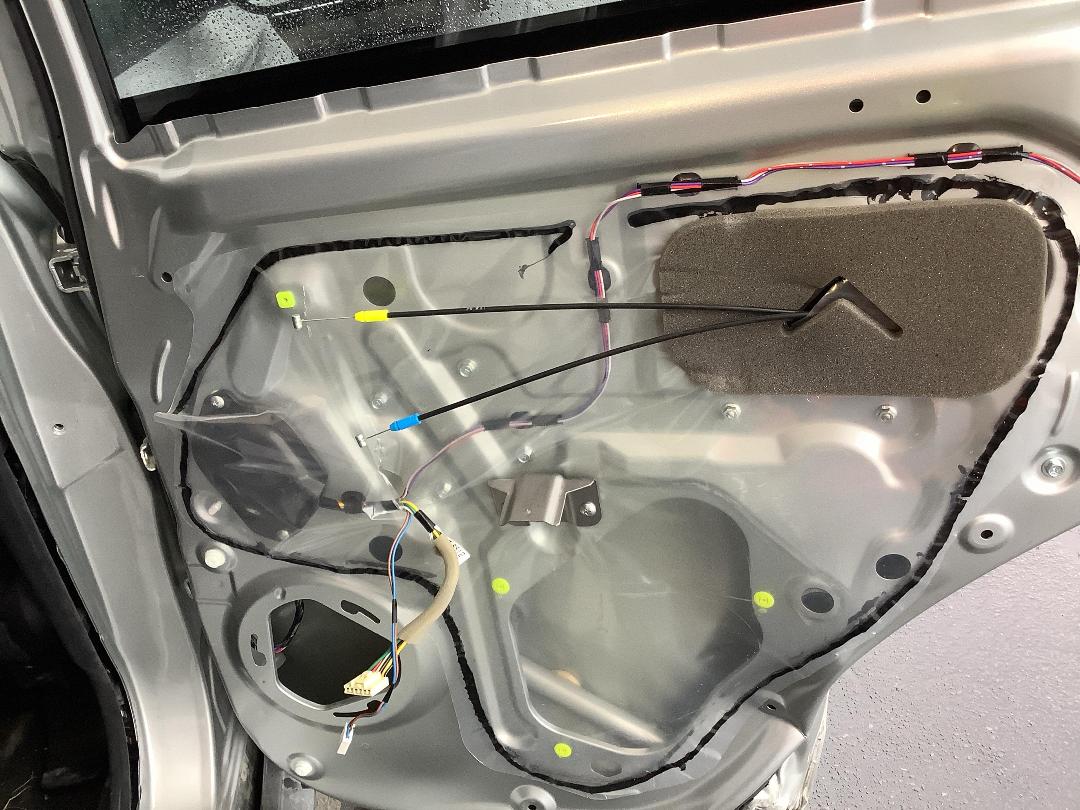 Photo '9' of Mitsubishi Outlander LS Photo '9' of Mitsubishi Outlander LS