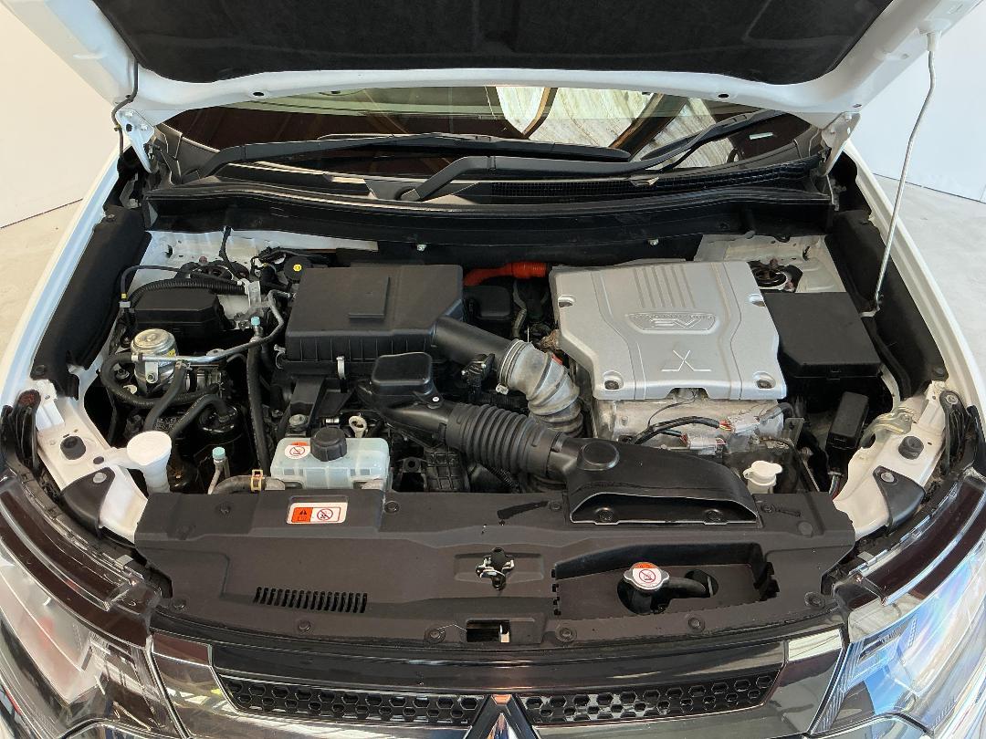 Photo '13' of Mitsubishi Outlander Photo '13' of Mitsubishi Outlander