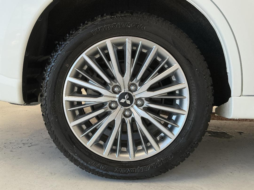 Photo '12' of Mitsubishi Outlander Photo '12' of Mitsubishi Outlander