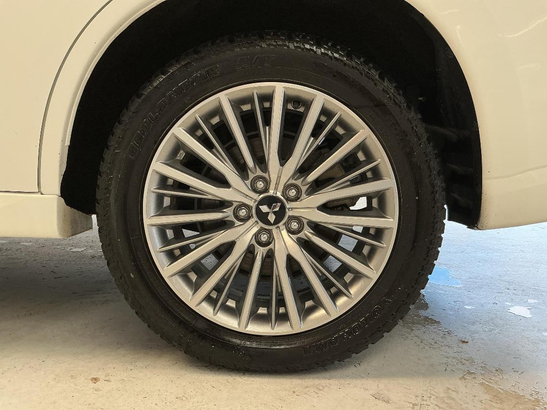 Photo '11' of Mitsubishi Outlander Photo '11' of Mitsubishi Outlander