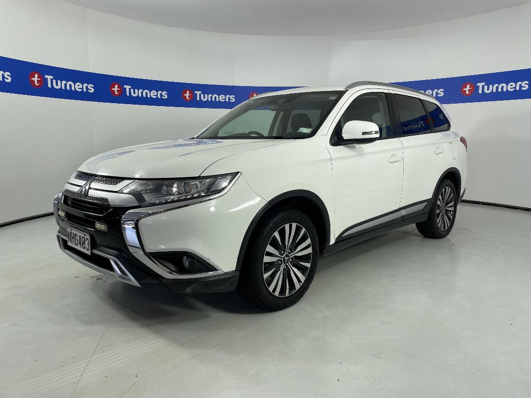 Photo '4' of Mitsubishi Outlander