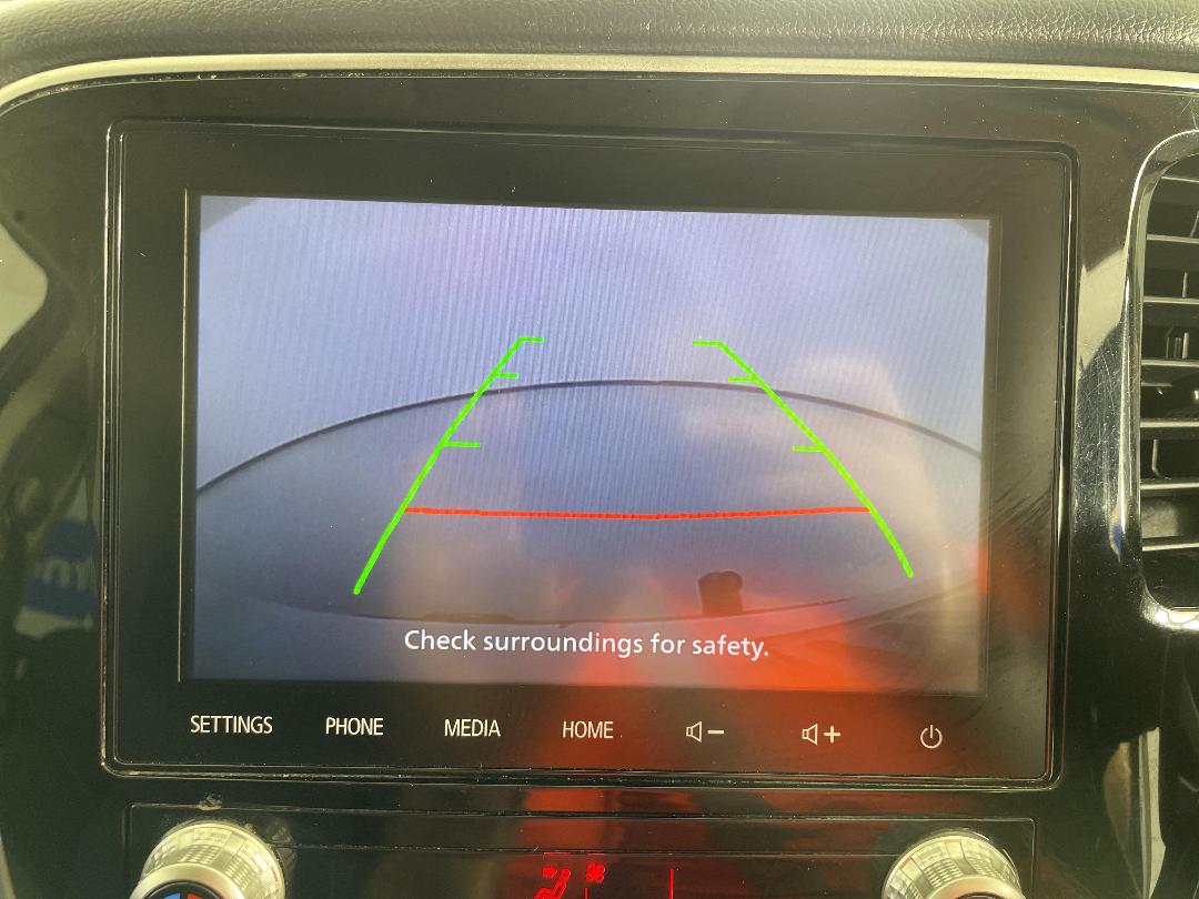 Photo '25' of Mitsubishi Outlander