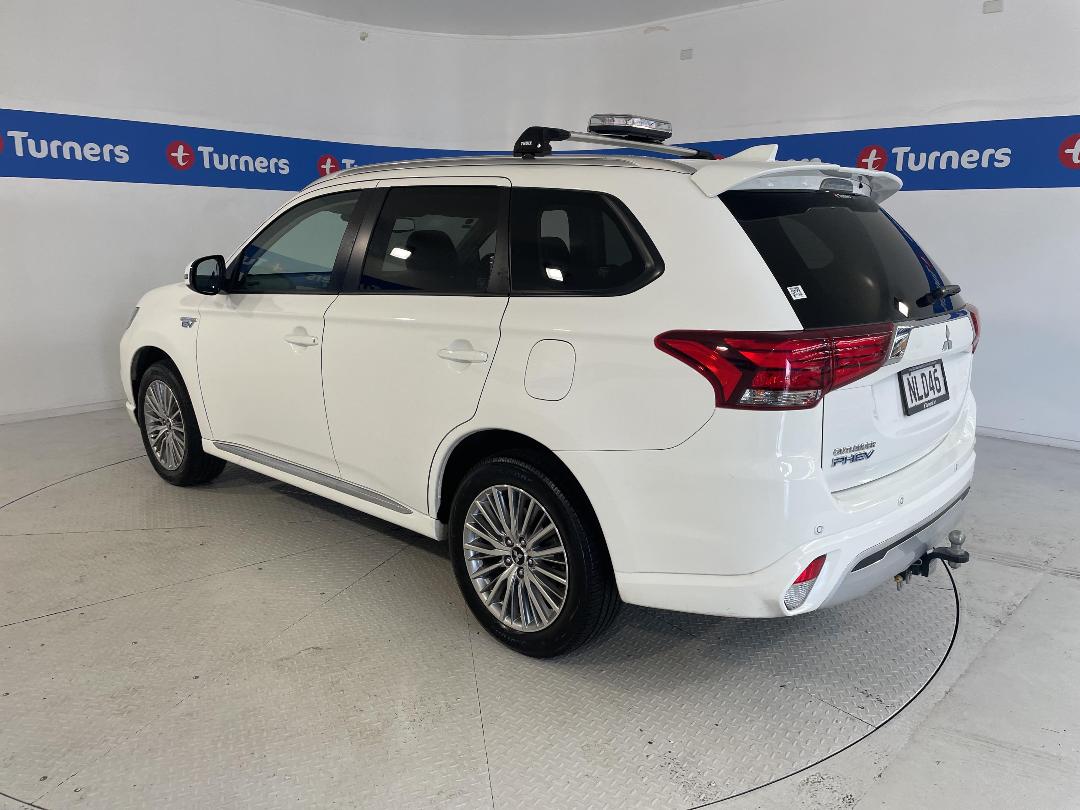 Photo '5' of Mitsubishi Outlander Photo '5' of Mitsubishi Outlander