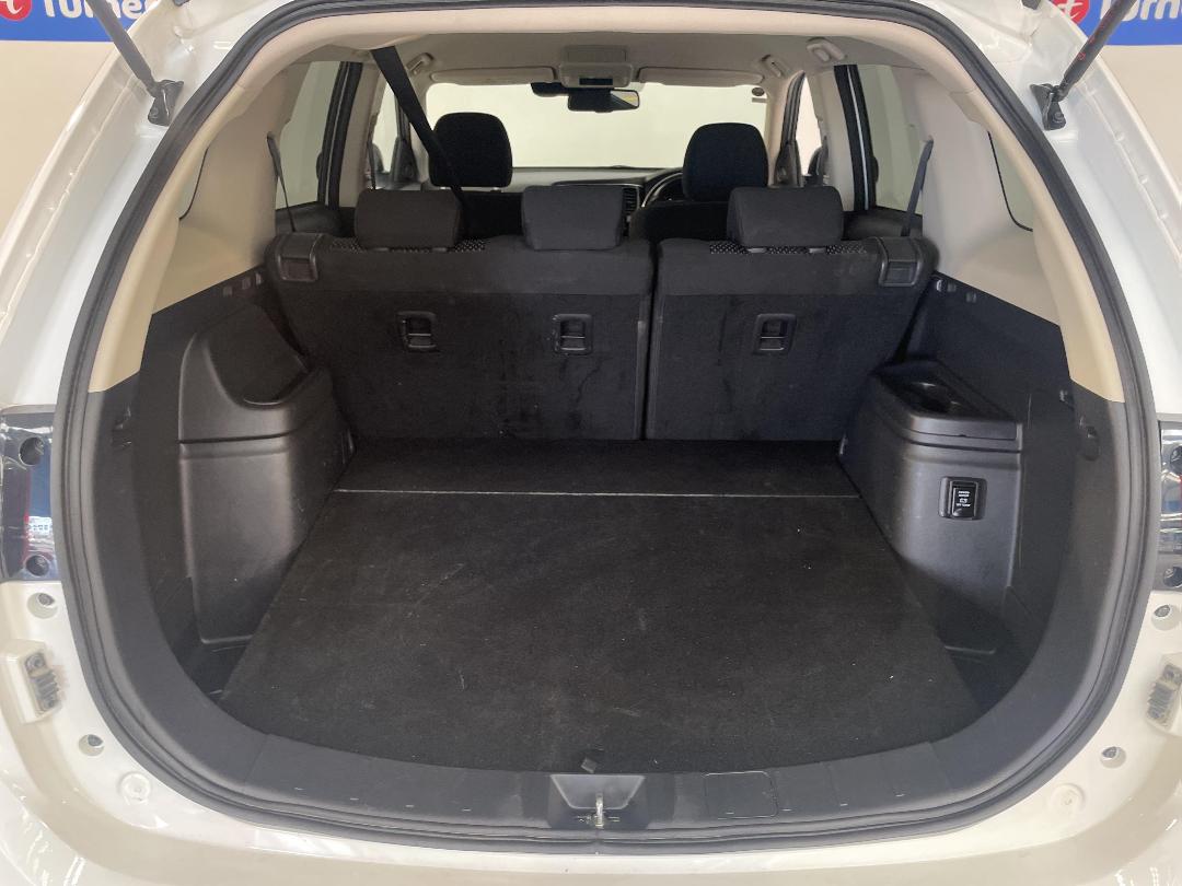 Photo '14' of Mitsubishi Outlander Photo '14' of Mitsubishi Outlander