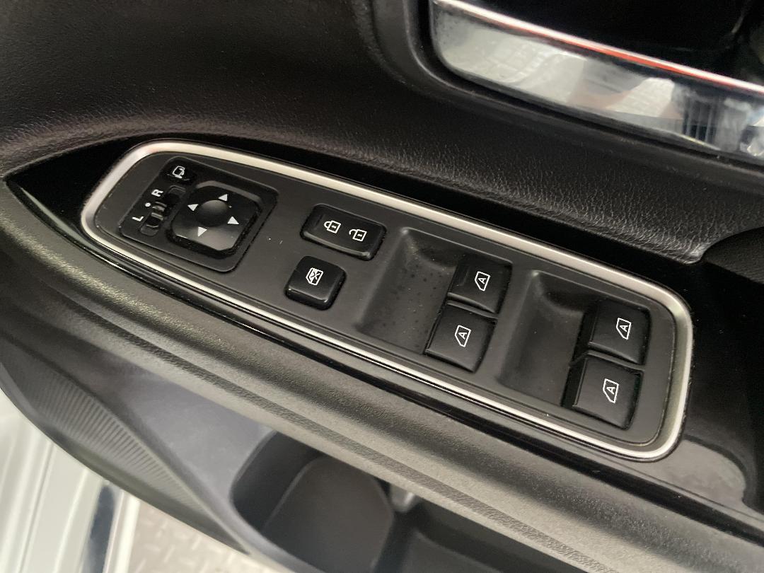 Photo '24' of Mitsubishi Outlander Photo '24' of Mitsubishi Outlander