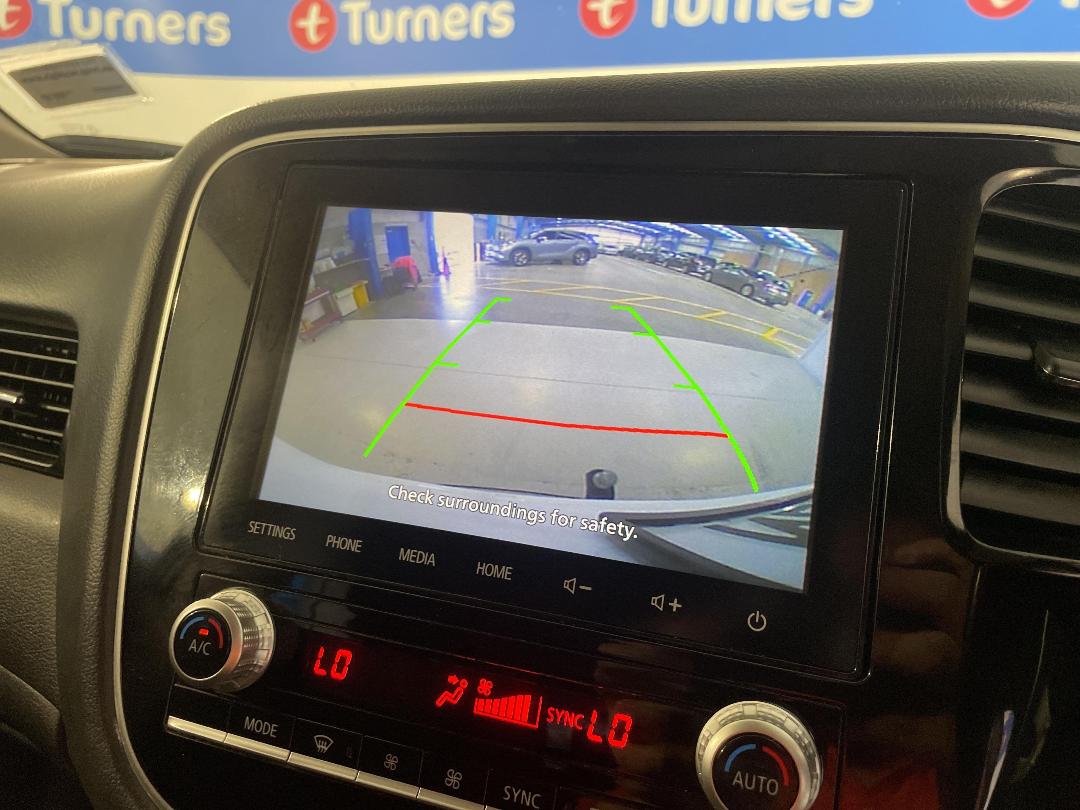 Photo '31' of Mitsubishi Outlander Photo '31' of Mitsubishi Outlander