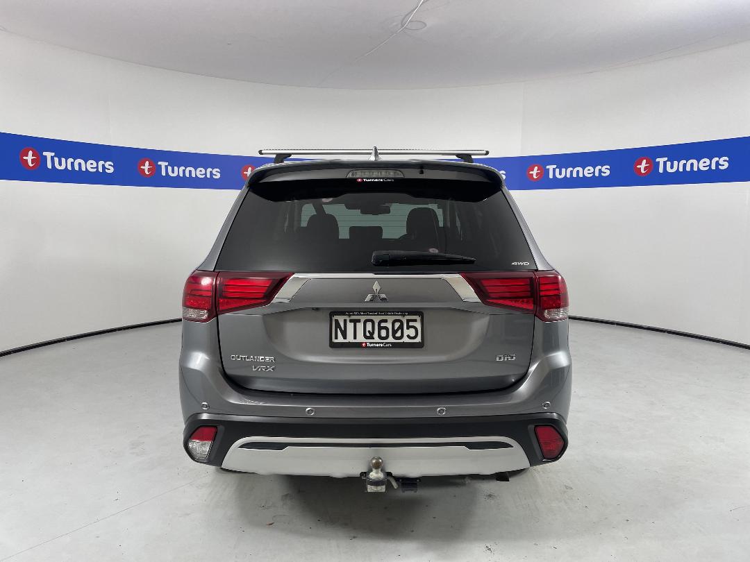 Photo '6' of Mitsubishi Outlander