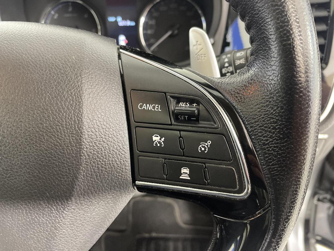 Photo '24' of Mitsubishi Outlander