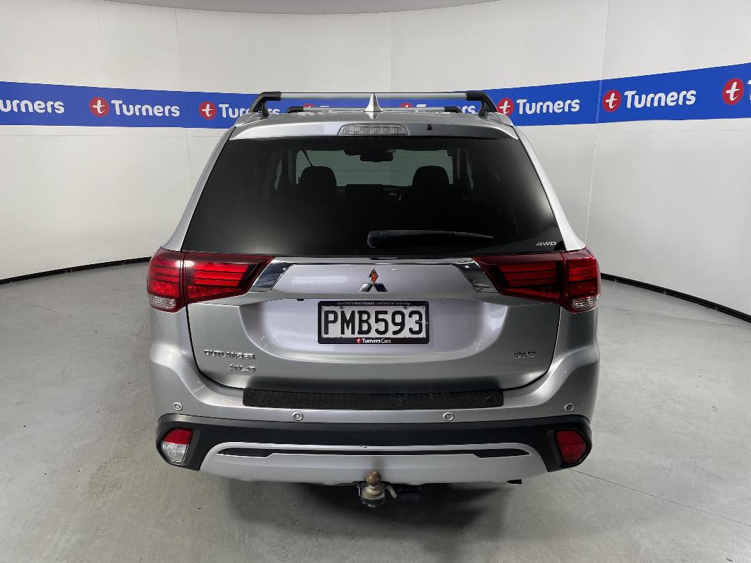 Photo '6' of Mitsubishi Outlander Photo '6' of Mitsubishi Outlander