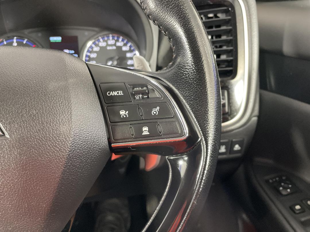 Photo '29' of Mitsubishi Outlander Photo '29' of Mitsubishi Outlander