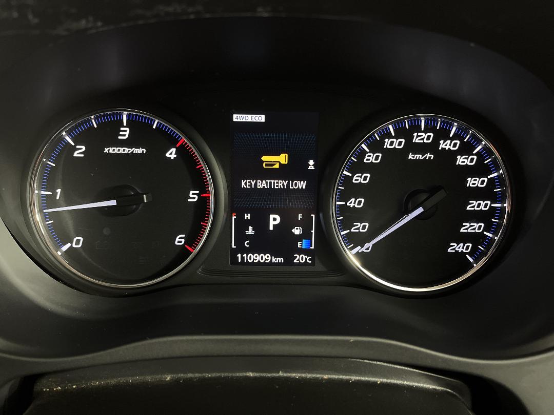 Photo '21' of Mitsubishi Outlander