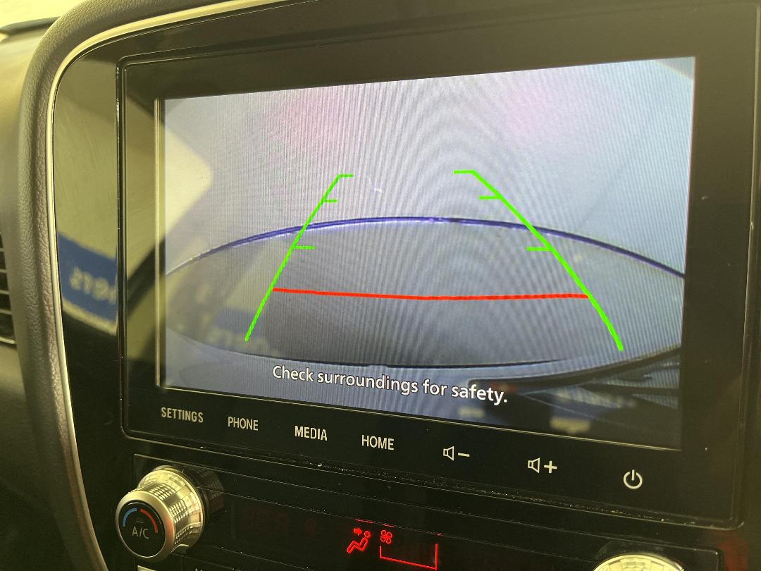 Photo '23' of Mitsubishi Outlander