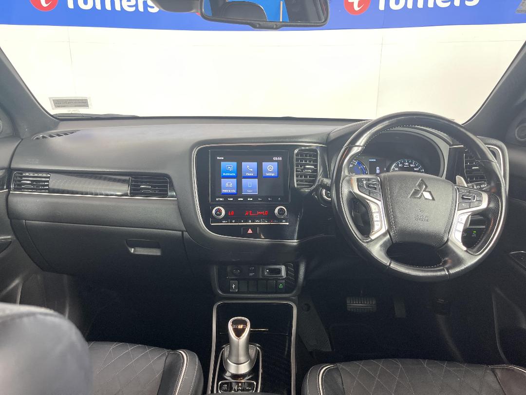 Photo '17' of Mitsubishi Outlander Photo '17' of Mitsubishi Outlander