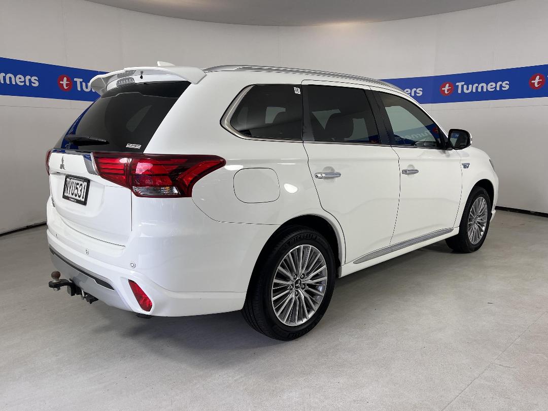 Photo '7' of Mitsubishi Outlander