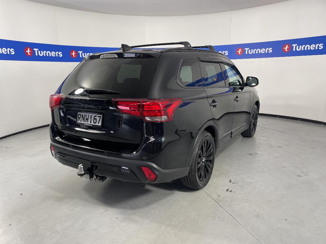 Photo '7' of Mitsubishi Outlander