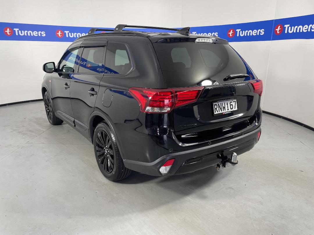 Photo '5' of Mitsubishi Outlander