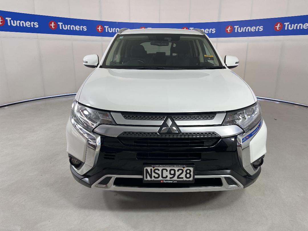 Photo '2' of Mitsubishi Outlander Photo '2' of Mitsubishi Outlander