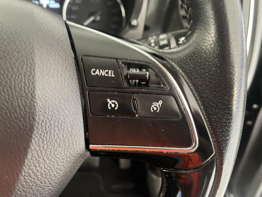 Photo '26' of Mitsubishi Outlander