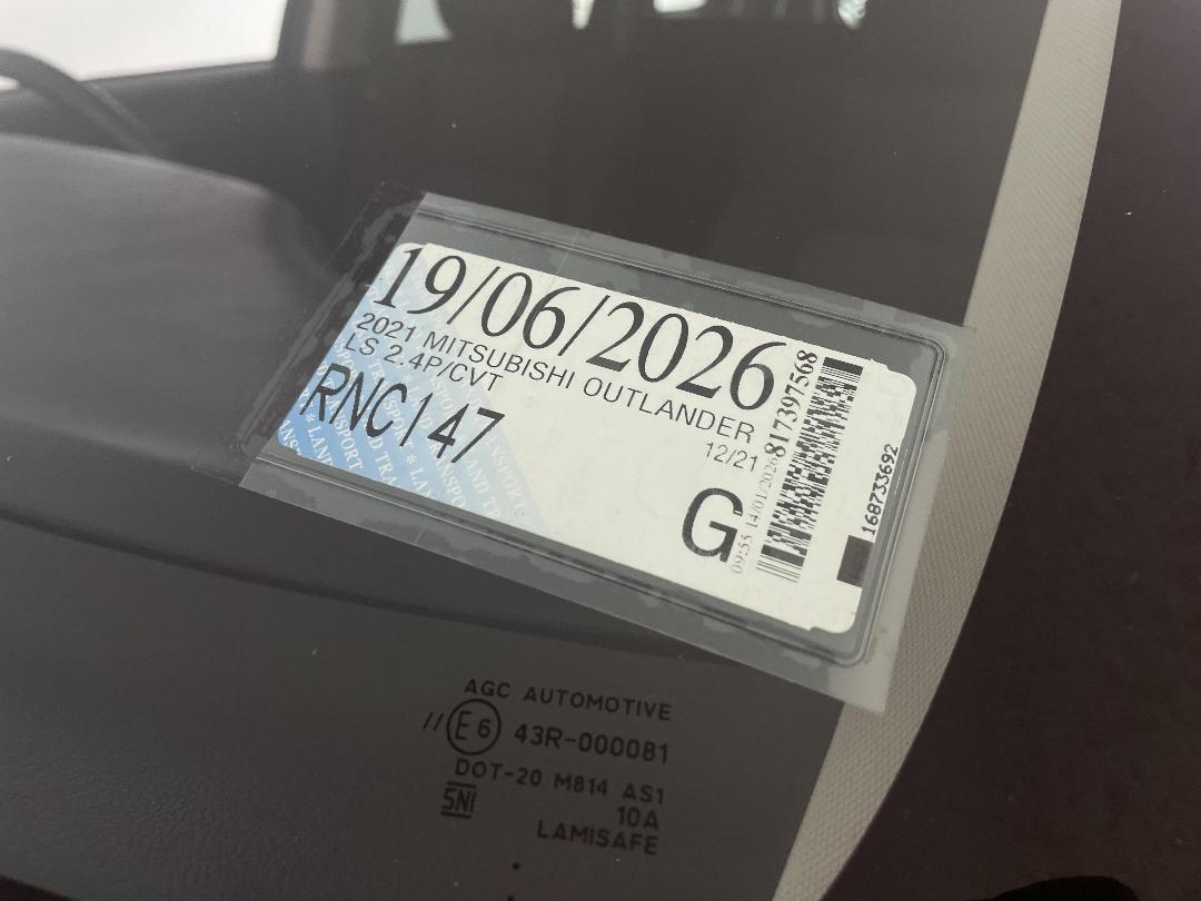 Photo '35' of Mitsubishi Outlander